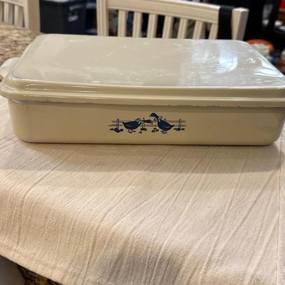 Vintage Foley Enamel Cake Pan with Lid Blue Country Geese Cream Farmhouse 80s